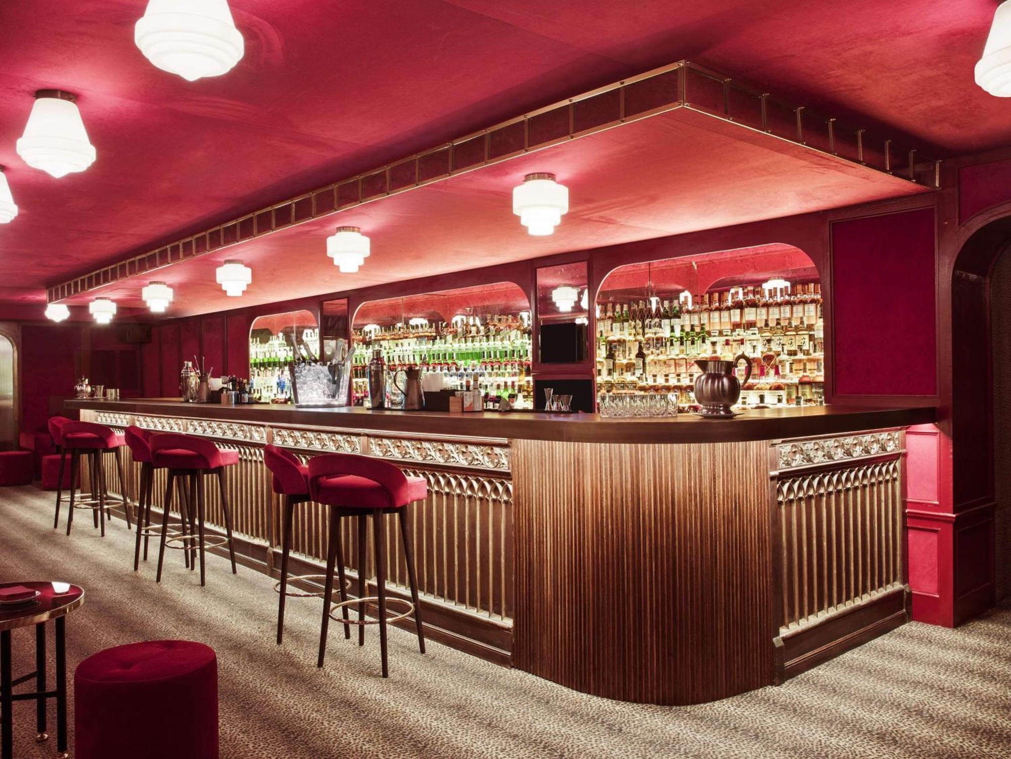 فندق إن إتش كوليكشن مدريد سيوسيا المظهر الخارجي الصورة The bar at the 2012 London Film Festival